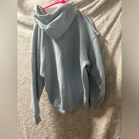 Brandy Melville sweater - Picture 2 of 2